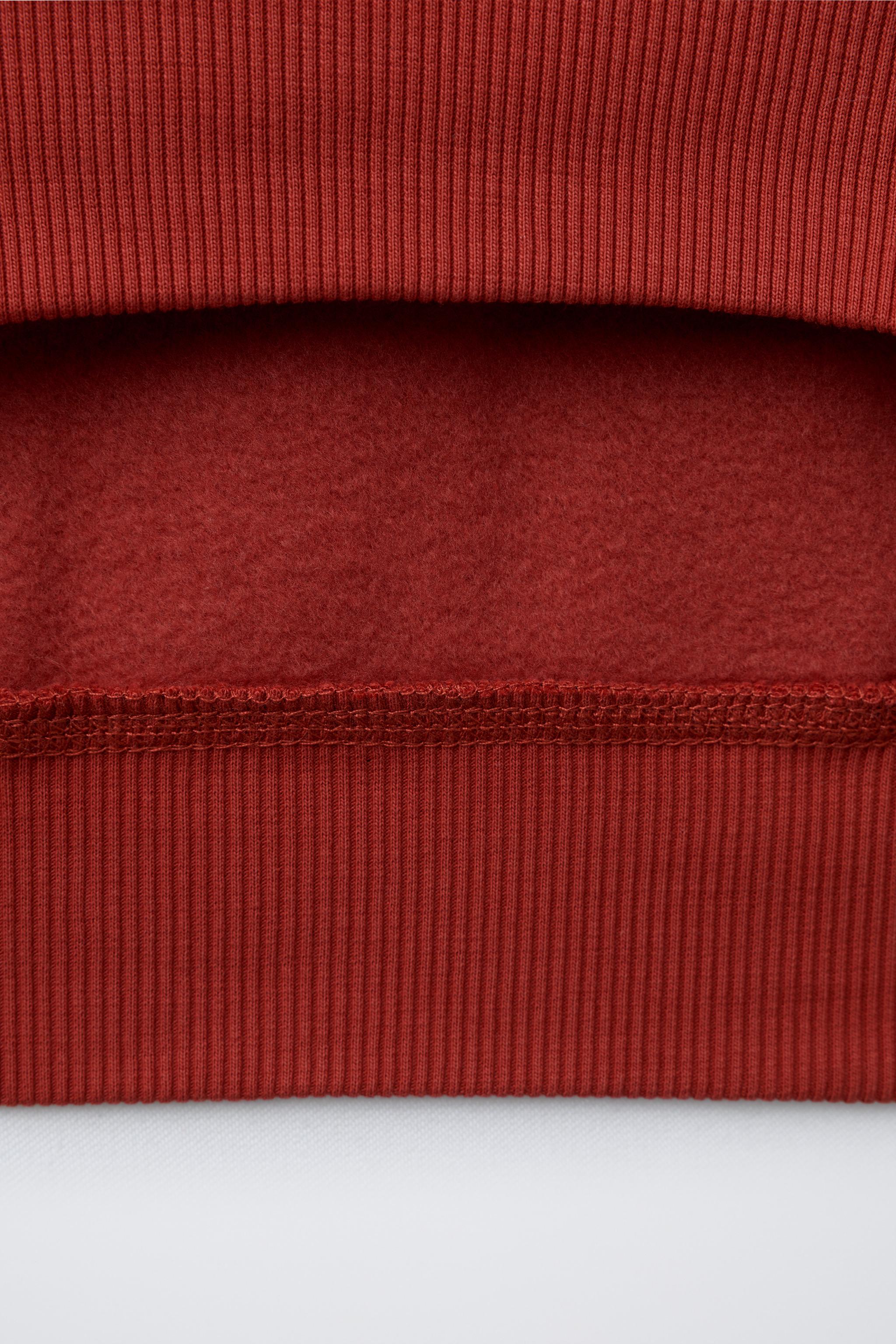 EMBROIDERED SWEATSHIRT AND JOGGER PANTS SET